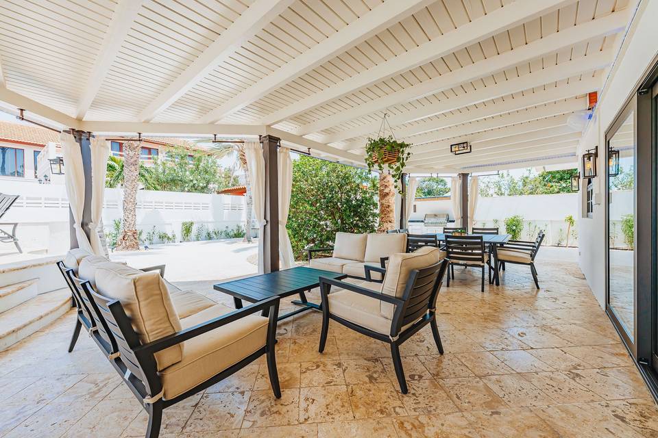 Porch and Lounge area