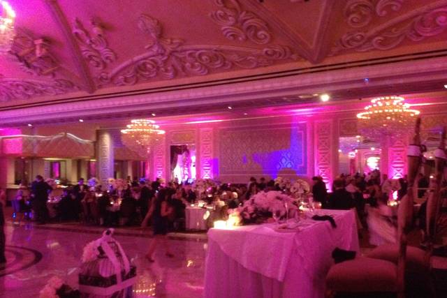 Reception set-up and uplighting