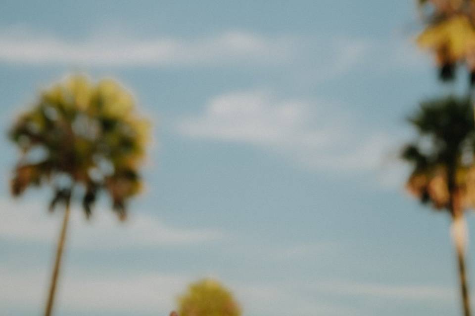 Bouquet toss