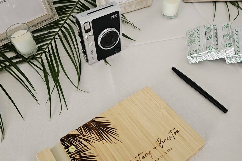 Guest Table
