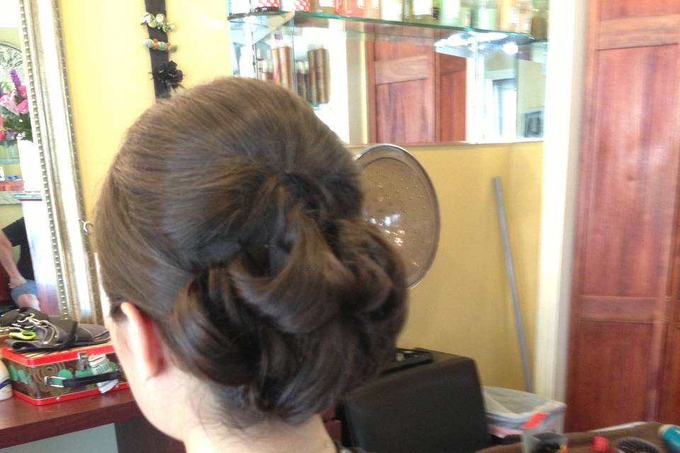 Hair By Justina