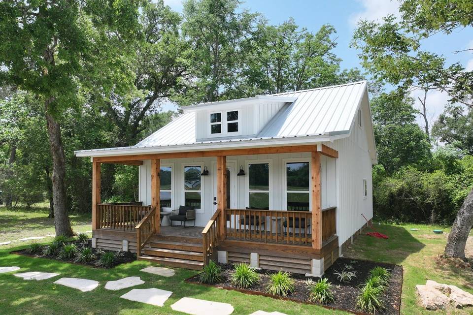 Cottage 1 Exterior