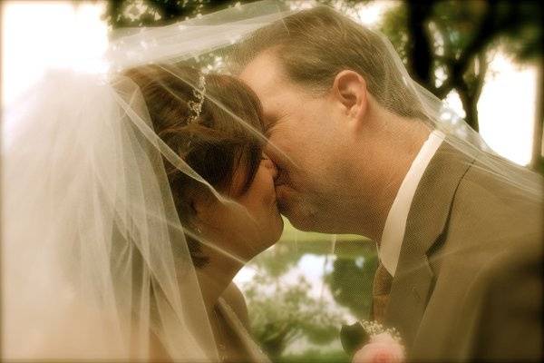 Couple's kiss