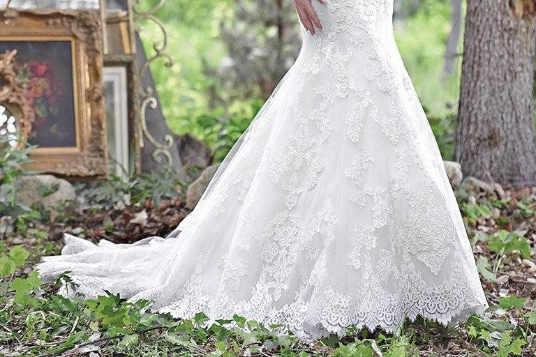 Outdoor bride