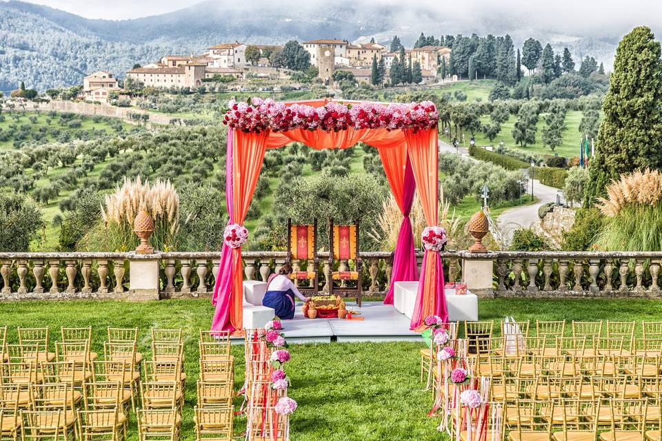 Distinctive Italy Weddings