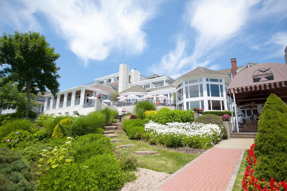Water's Edge Resort and Spa