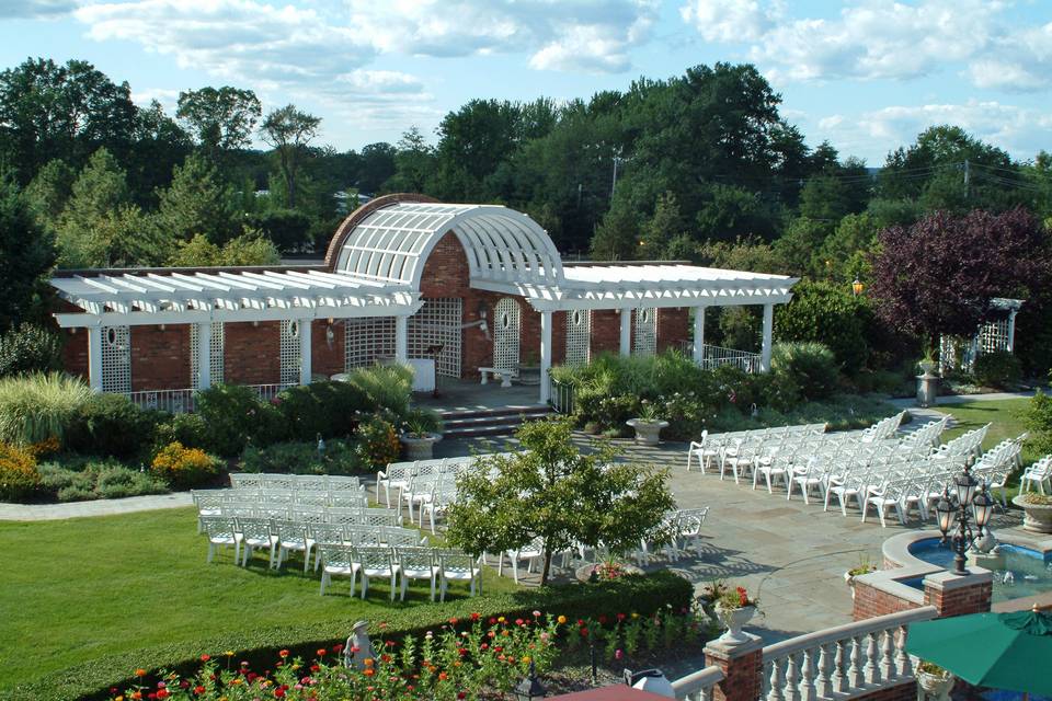 Arbor garden ceremony