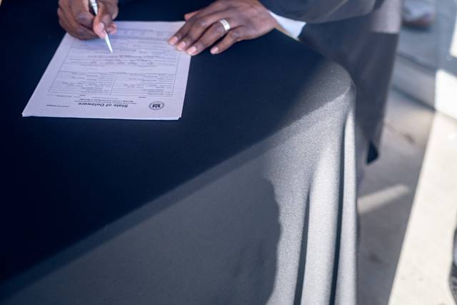 09_Marriage_License_Signing_WeddingPro_3000px.jpg