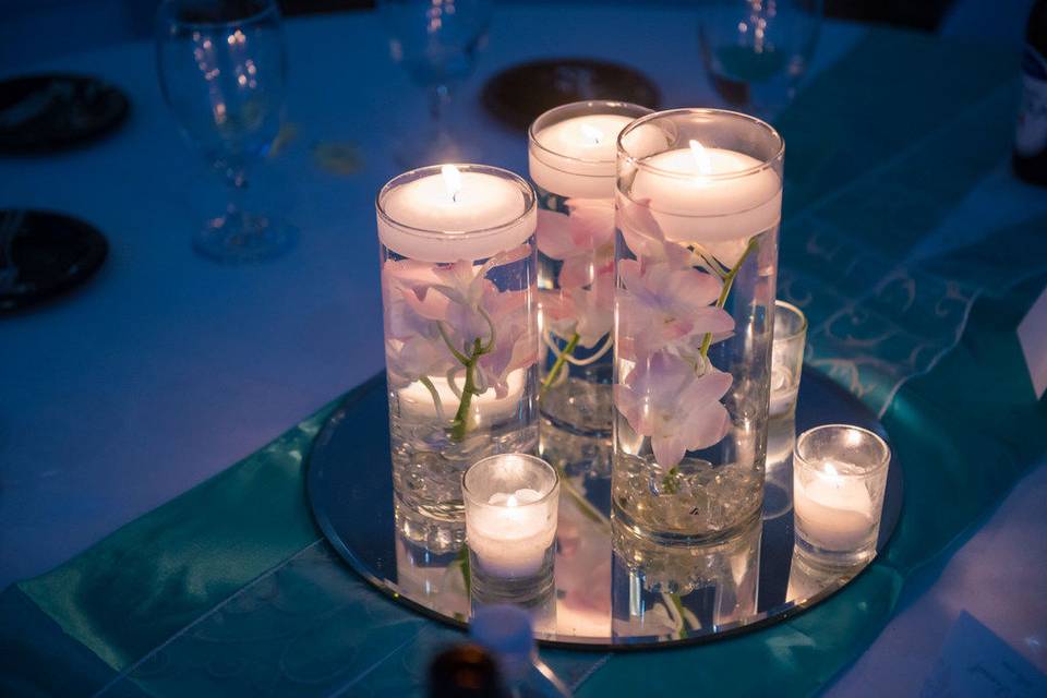 We offer 22 different guest table centerpieces at NO EXTRA CHARGE.