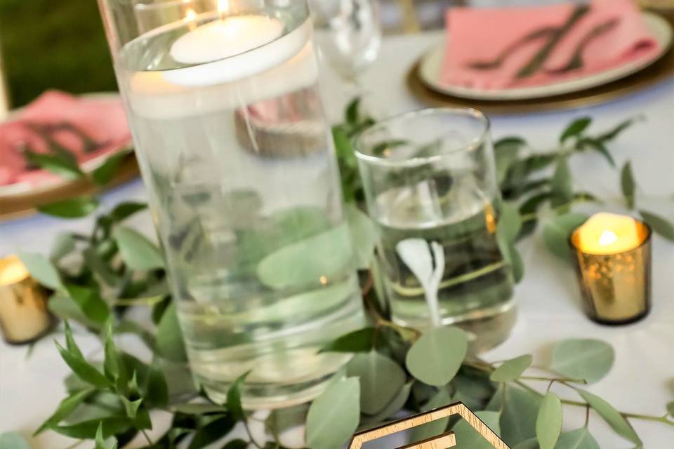 Choice of 30 centerpieces