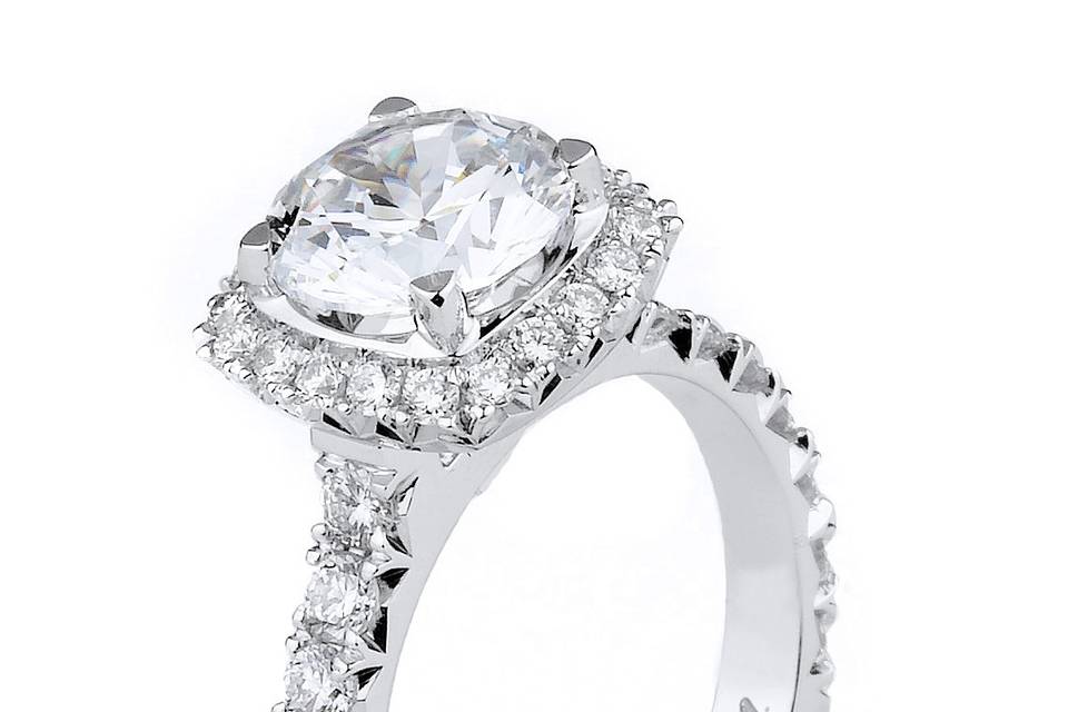 Diamond engagement ring