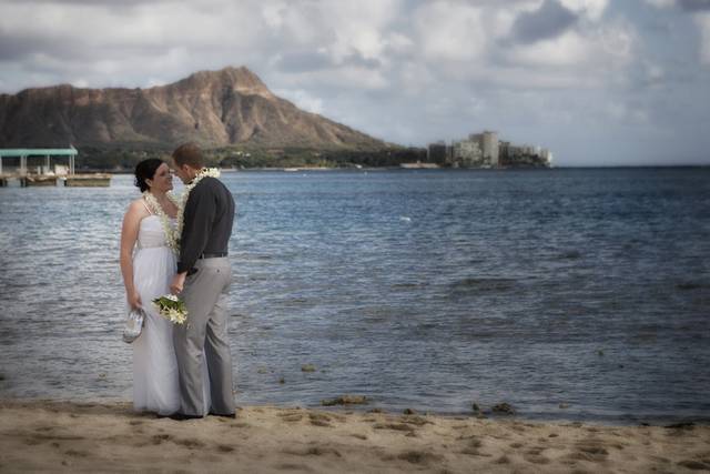 Love Story Weddings Photography