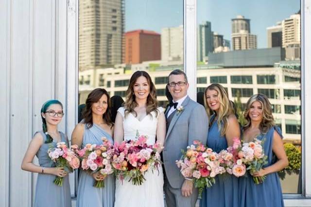 Couple with their bridesmaids