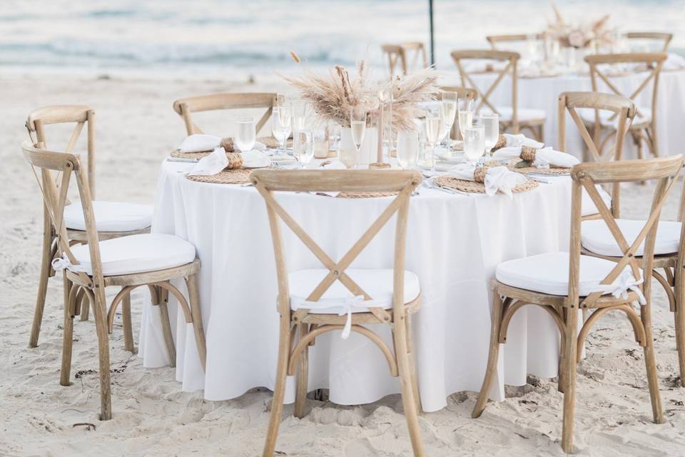 Dinner by the Sea