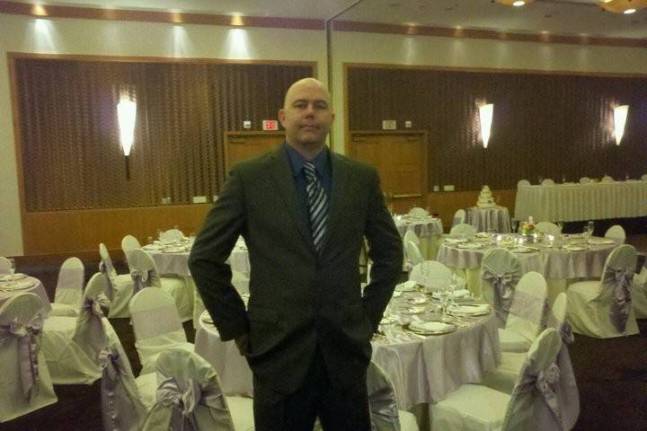 Quick pic before guests arrive!