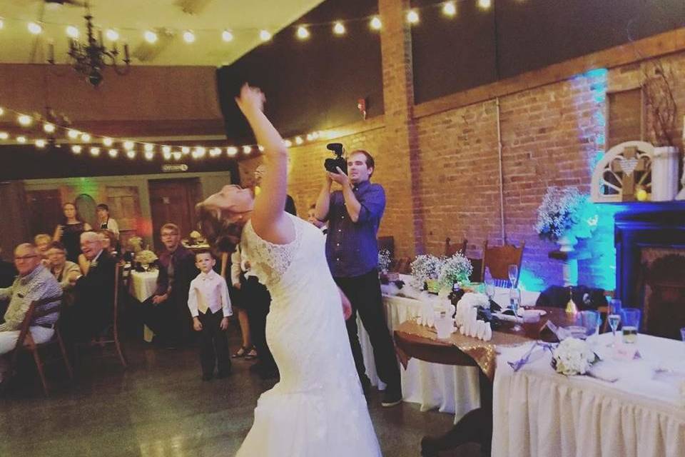 Bouquet toss