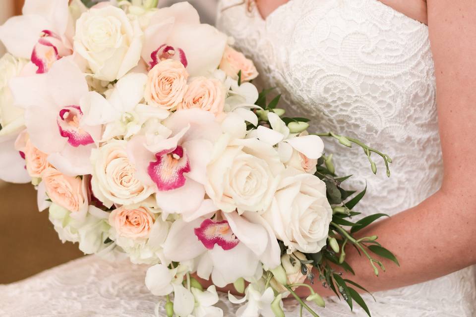 White and pink blooms