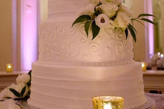 4 layered wedding cake