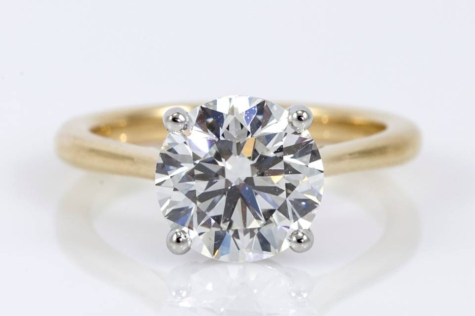 18K yellow gold solitaire