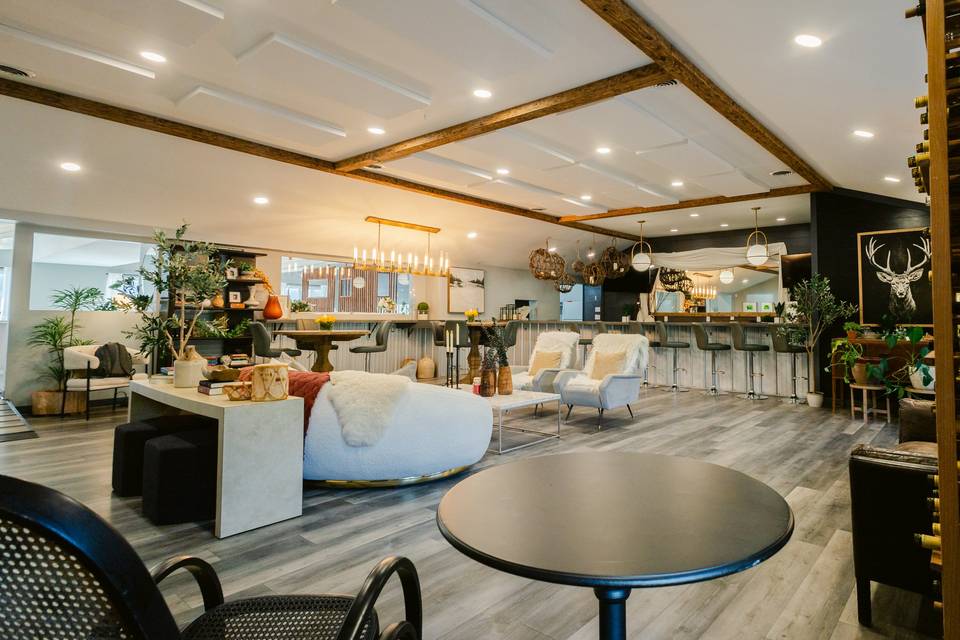 Front Room - Waneta