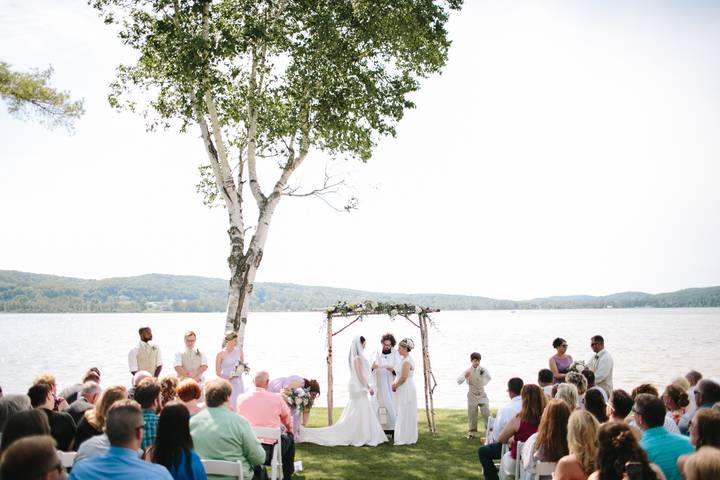 Beach House Lawn Ceremony