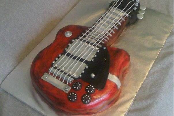 Fondant Guitar Cake (Grooms Cake)