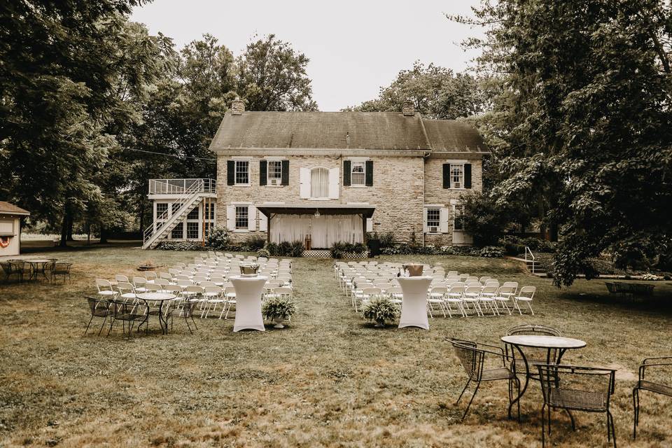 Behind the B&B ceremony site