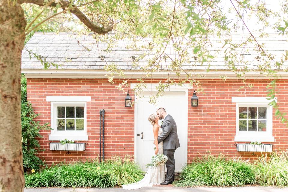 Couple Portraits at The Manor