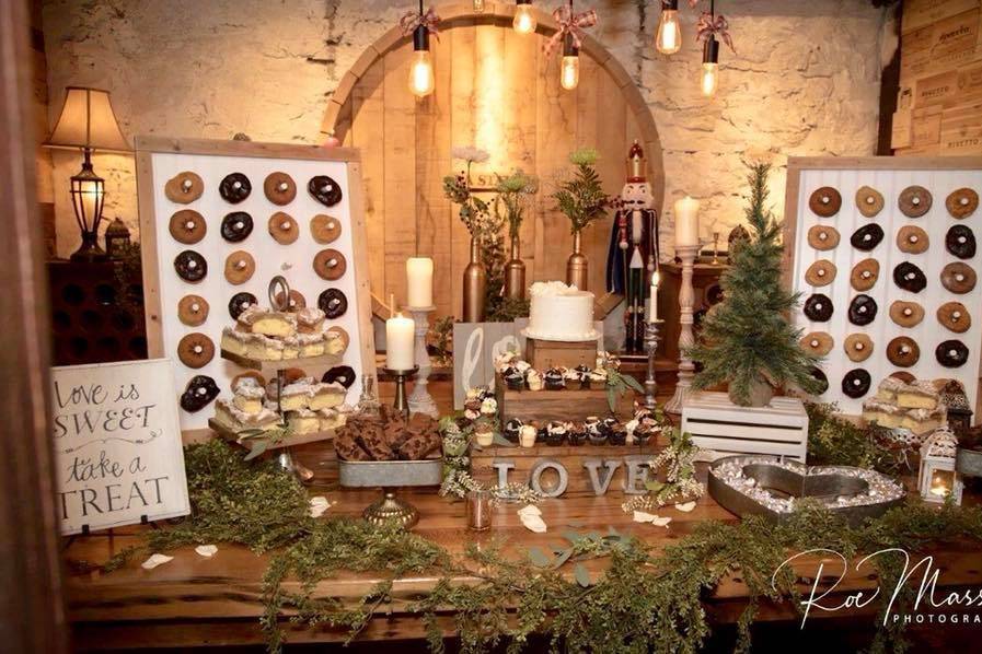 Winter sweets table with donut walls