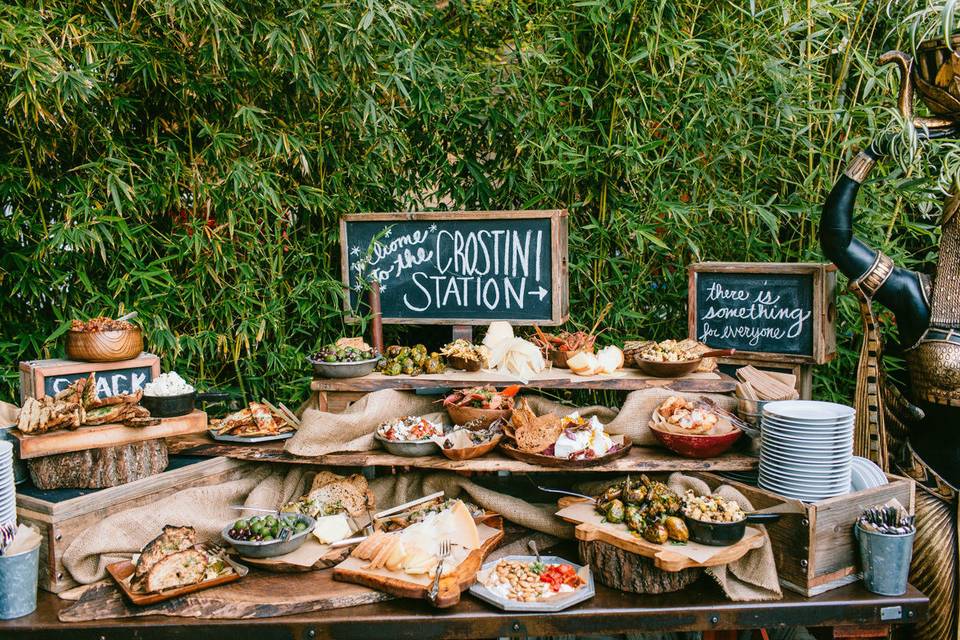 Outdoor crostini station