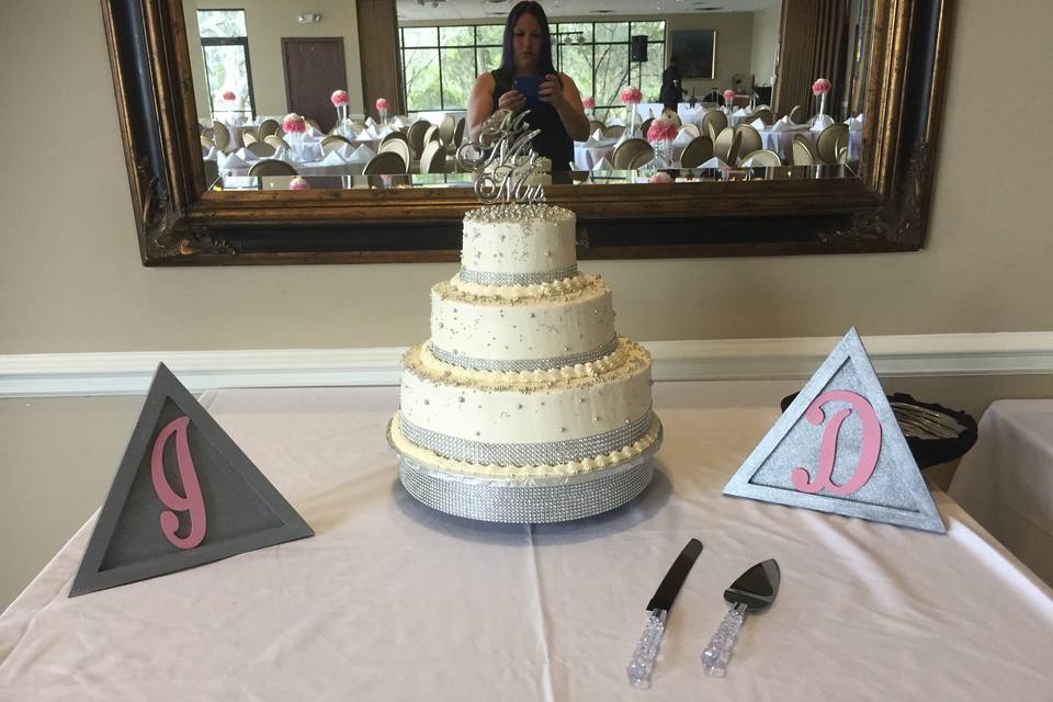 Four-tier wedding cake