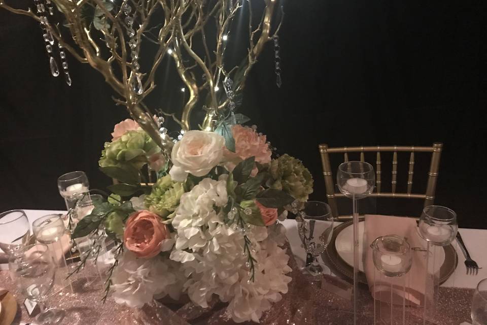 Sweetheart table setup