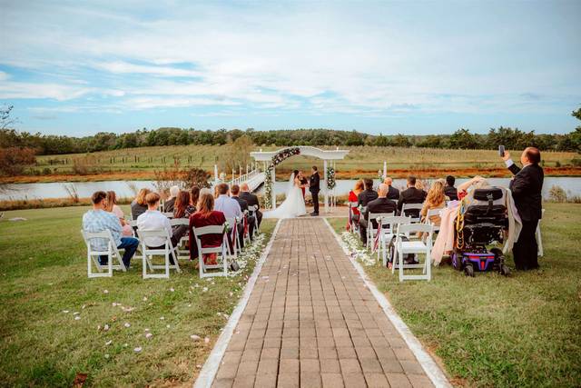 Golden Clover Photography - Dominick and Rayven Wedding-109 copy_websize.jpg