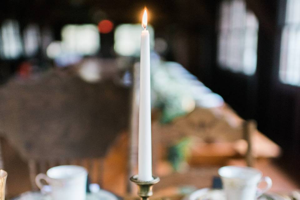 Candlelit table decor