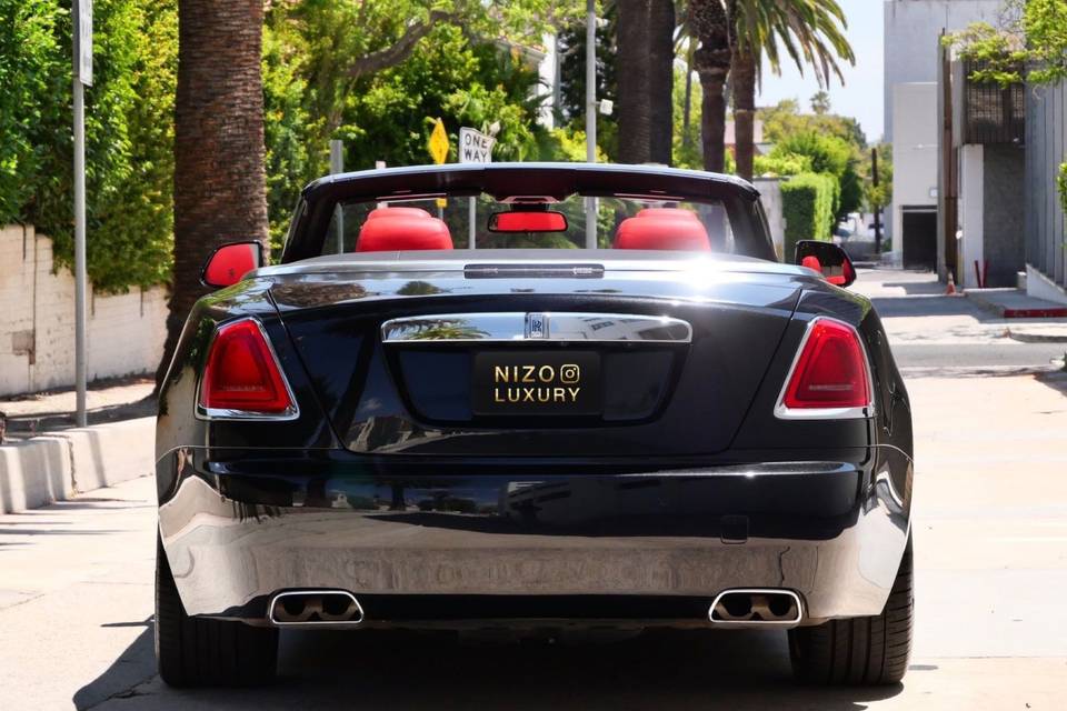 08-rolls-royce-dawn-4.jpg
