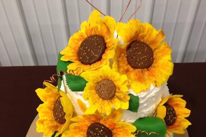 Fondant Sunflower Wedding Cake