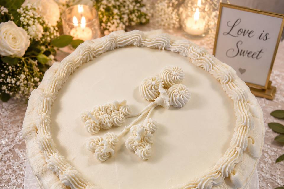 Classic Wedding Cake