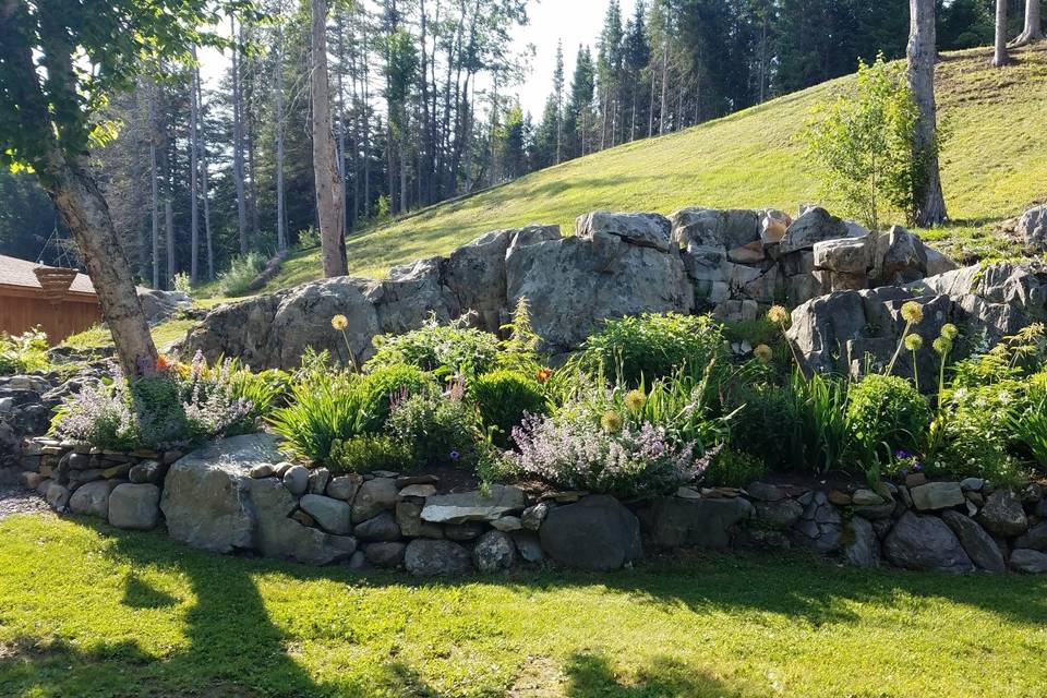 Rock wall gardens