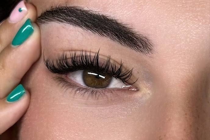 Brows/Lashes/Nails