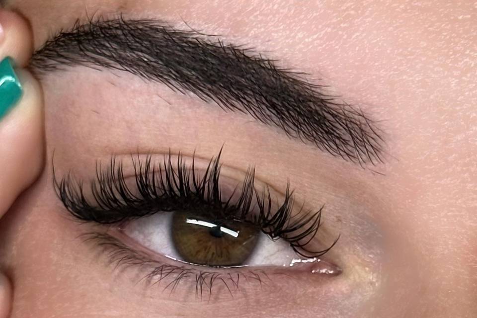 Brows Threading/Lash Ext/Nails