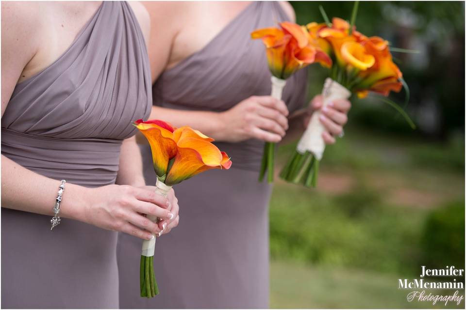 Simply elegant all flame cala lily bouquet