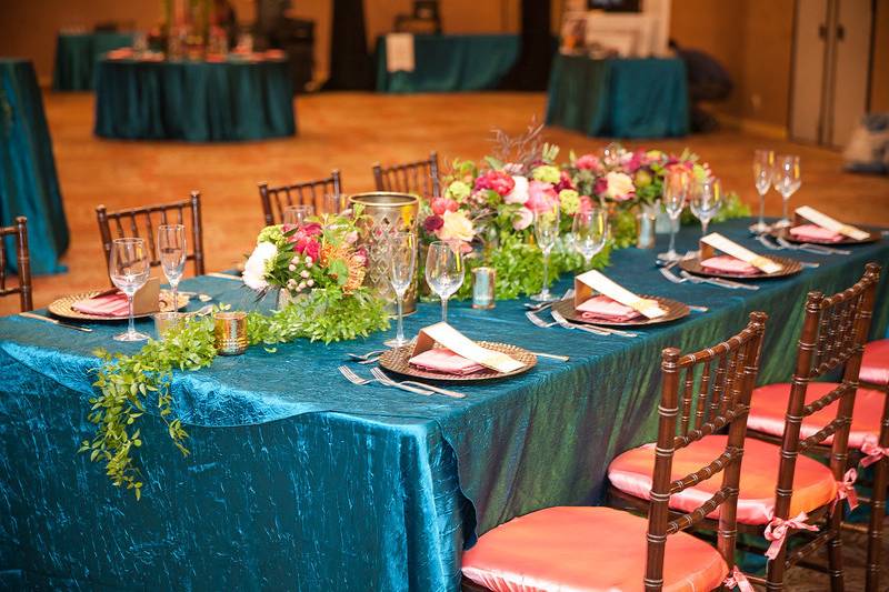 Table in the salon de reyes ballroom