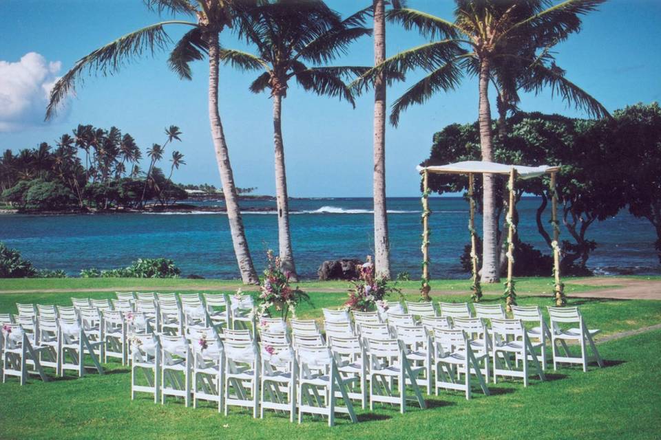 Ocean Lawn  Sheraton Kona Resort & SpaWedding ceremony set up by White Orchid Wedding