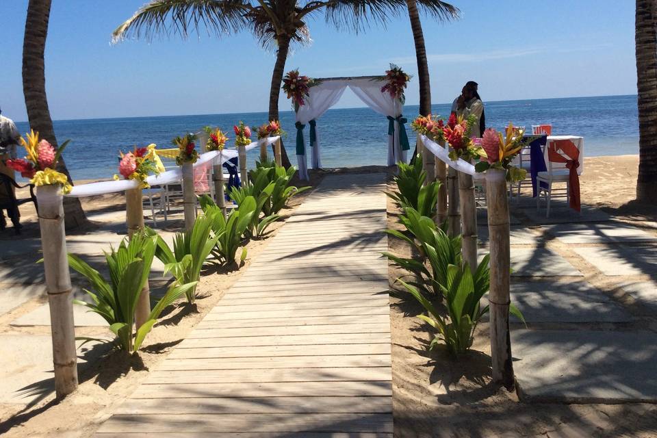 Sandals Halcyon Wedding Gazebo