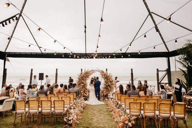 Book It With Your Bestie