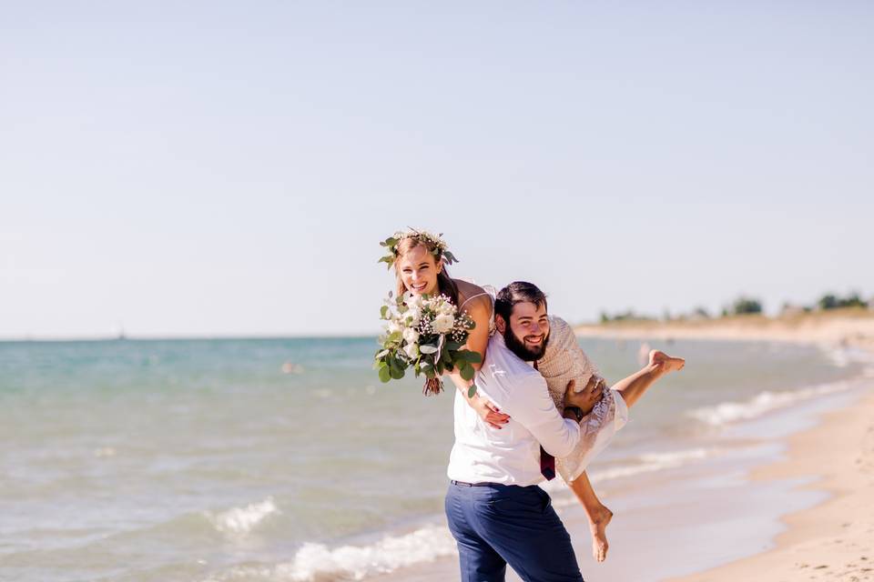 Trash-the-dress fun - Heather Heigel Photography