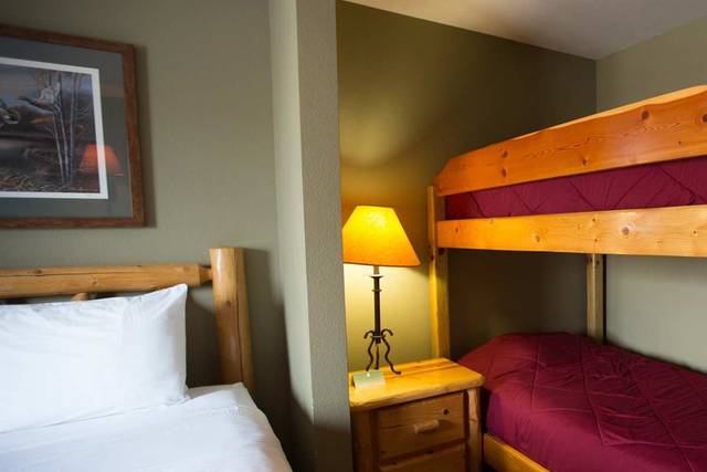Cranberry County Lodge