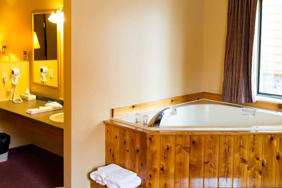 Cranberry County Lodge
