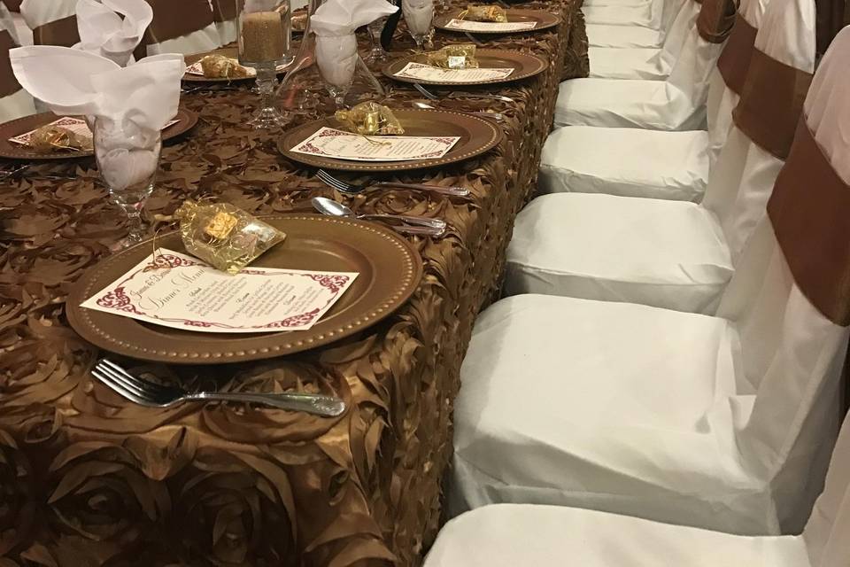 Elegant tablescape