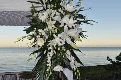 Floral arch decor